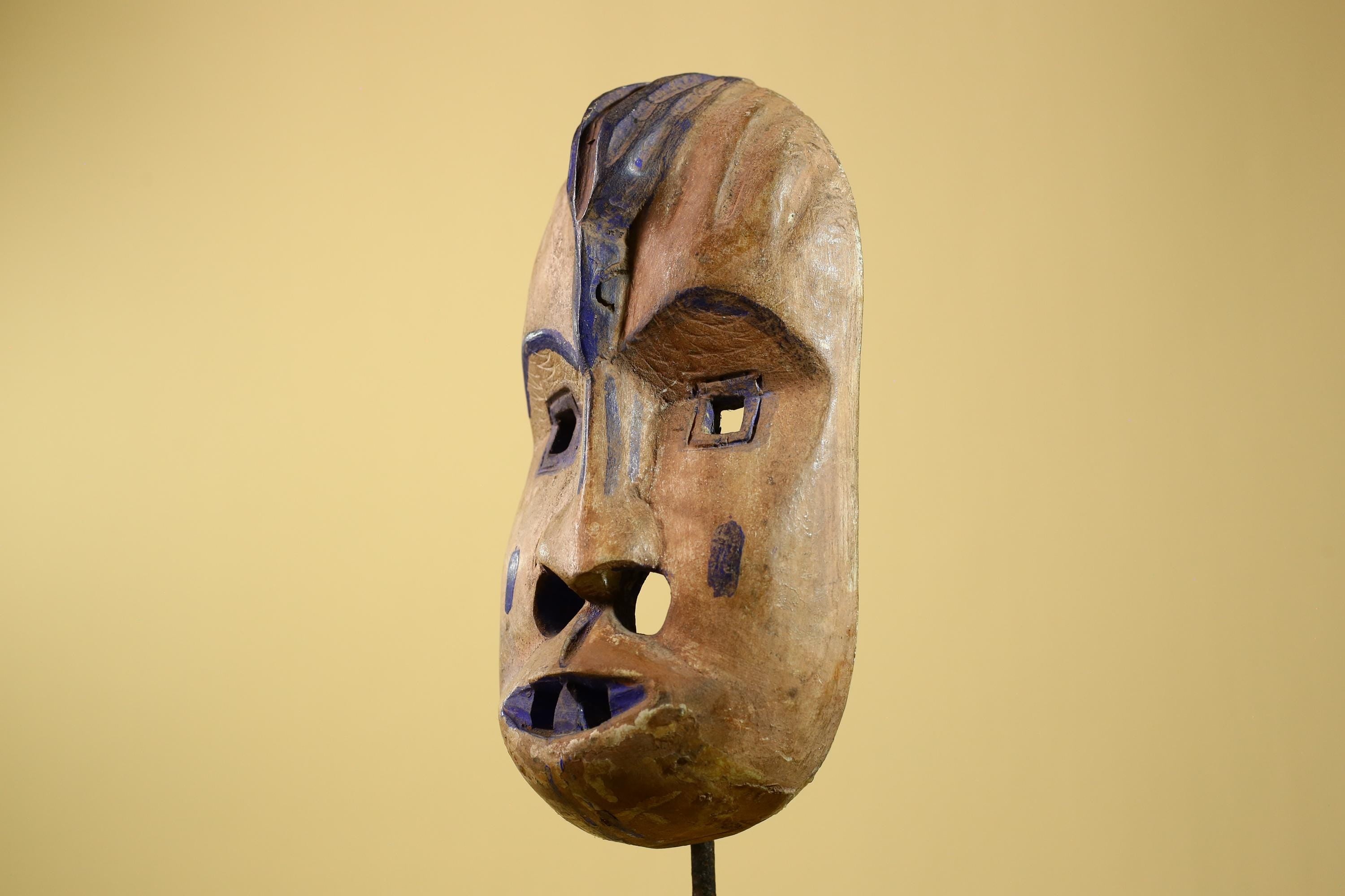 African Dan Gio Mask Carved Wood Blue Pigments Tribal Art Côte d’Ivoire Vintage-G5959