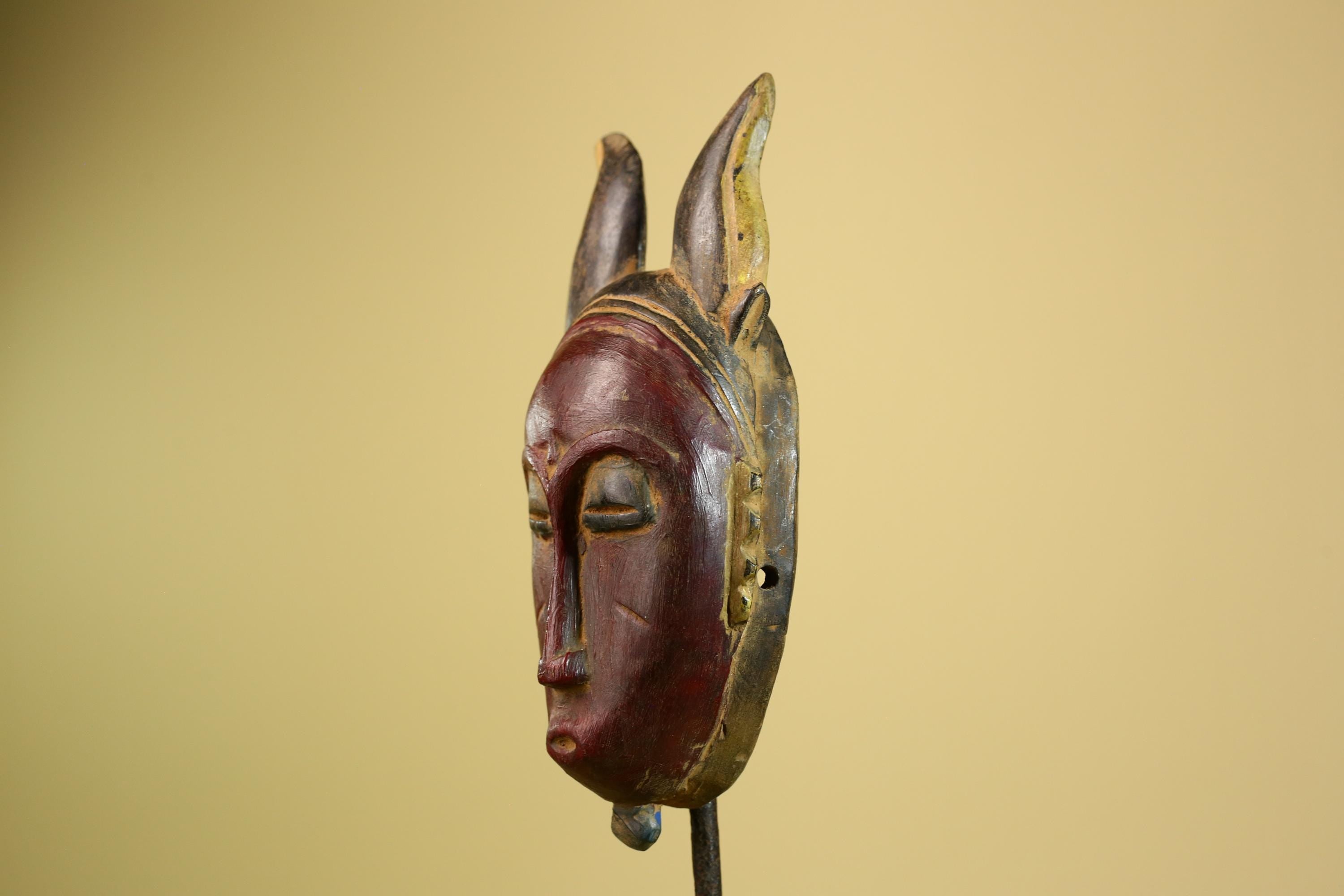 African Baule Mask Carved Wood Red Face Horns Côte d’Ivoire Tribal  Decor-G5976