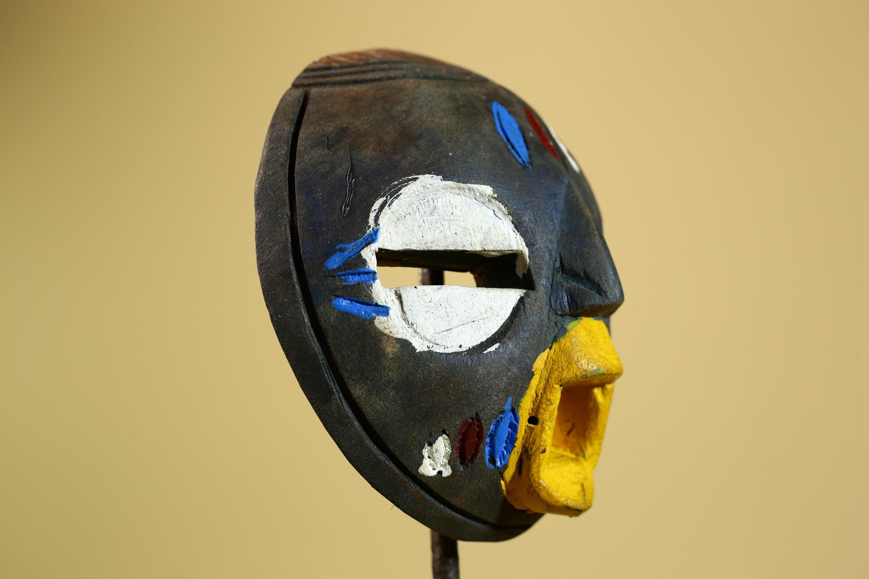 Tribal African Mask Painted Dark Wood Round Face from Côte d’Ivoire Decor-G5980