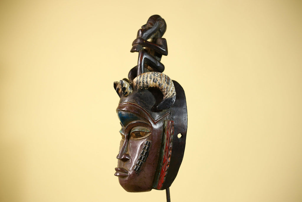 Handmade  African Guro  Tribal Wood African Mask Collectible Wall Art-G6088