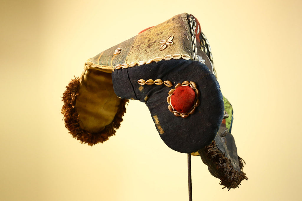 African Bamileke Mask Cowrie Shells Cloth Raffia Cameroon Tribal Art Decor-G5984