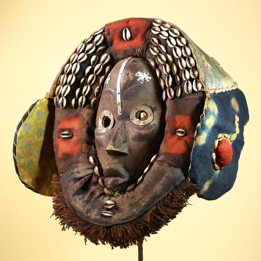 African Bamileke Mask Cowrie Shells Cloth Raffia Cameroon Tribal Art Decor-G5984