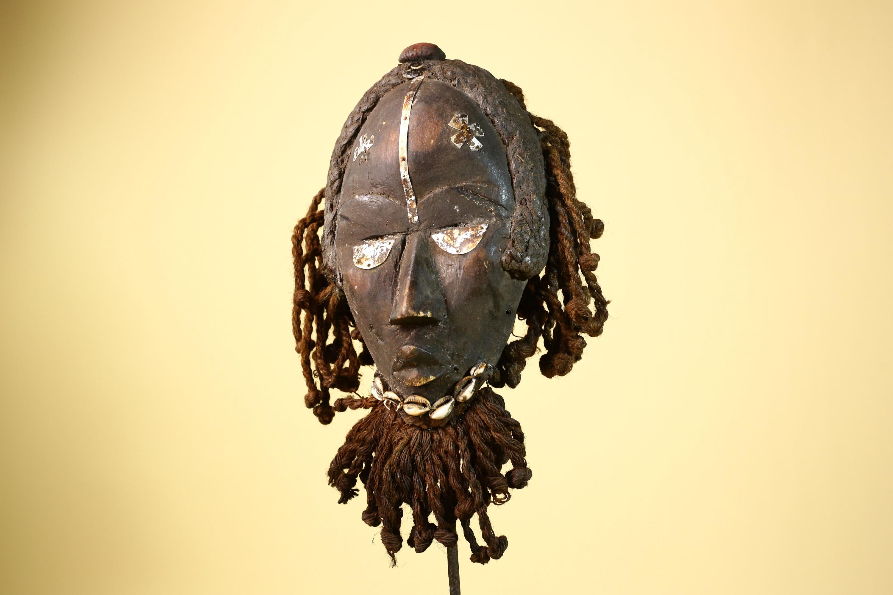Antique Dan Mask Côte d'Ivoire Tribal Art Cowrie Shell Braided Handcrafted -G6001