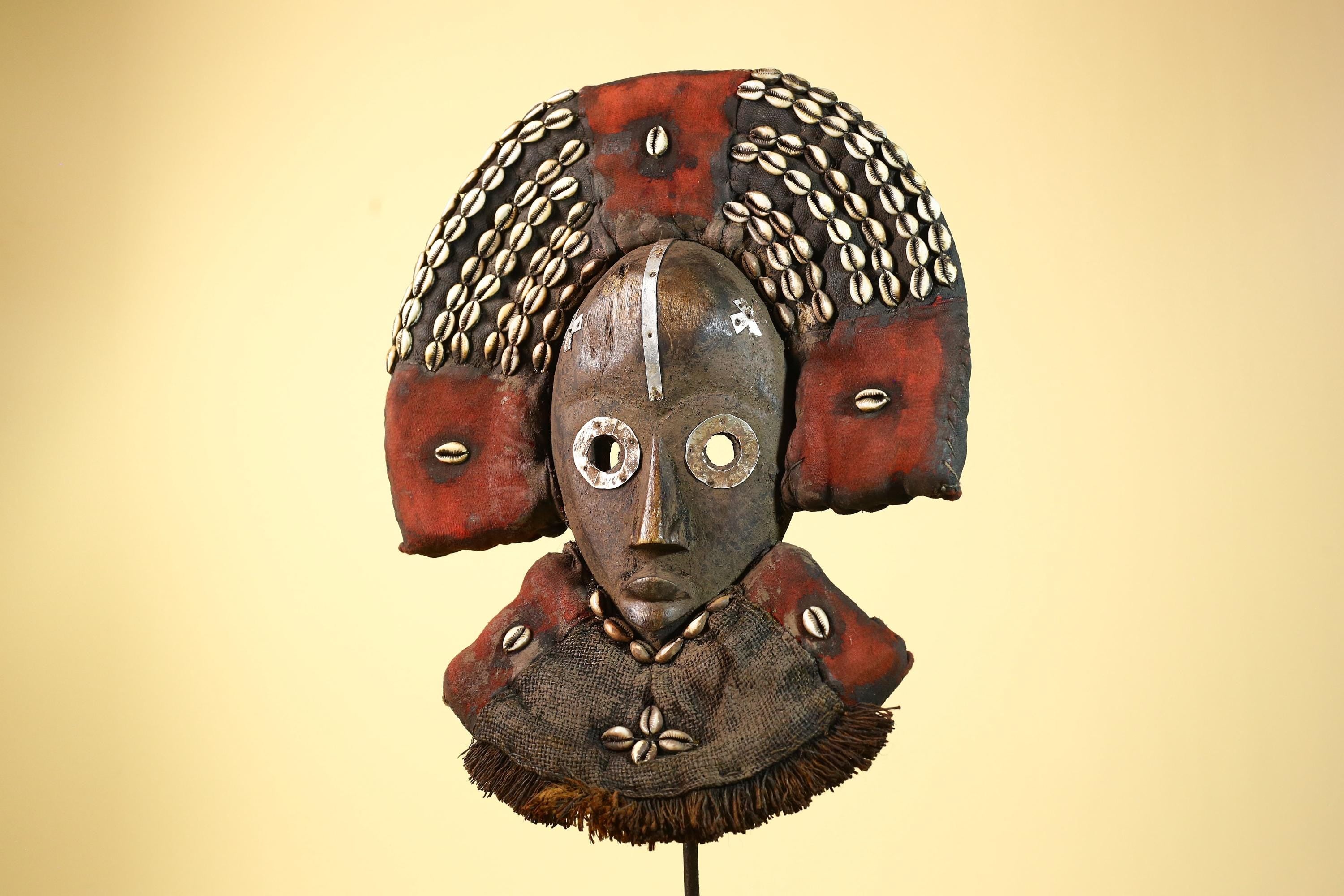 African Vintage Dan Mask Cowrie Shell Textile Côte d'Ivoire Tribal Art -G6007