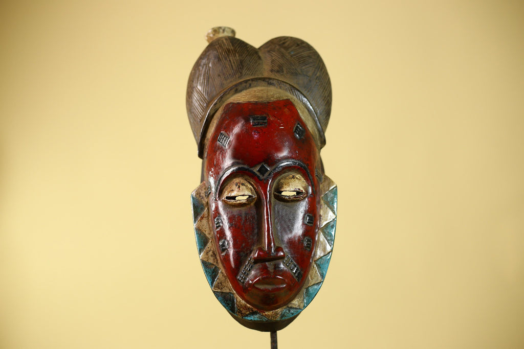 Hand Carved Guro  African Mask Tribal Wall Art: Authentic African Wood Sculpture-G6124