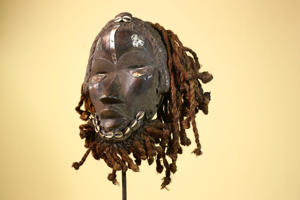 Antique Dan Mask Côte d'Ivoire African Tribal Art Cowrie Braids Metal Art-G6013