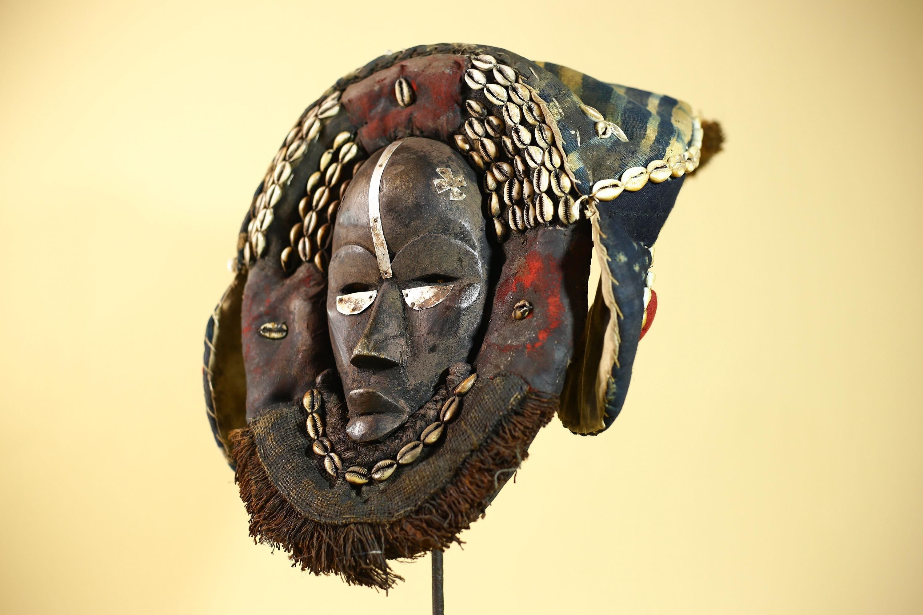 African Antique Dan Mask Côte d'Ivoire Cowrie Headpiece Wood Carved Tribal-G6014