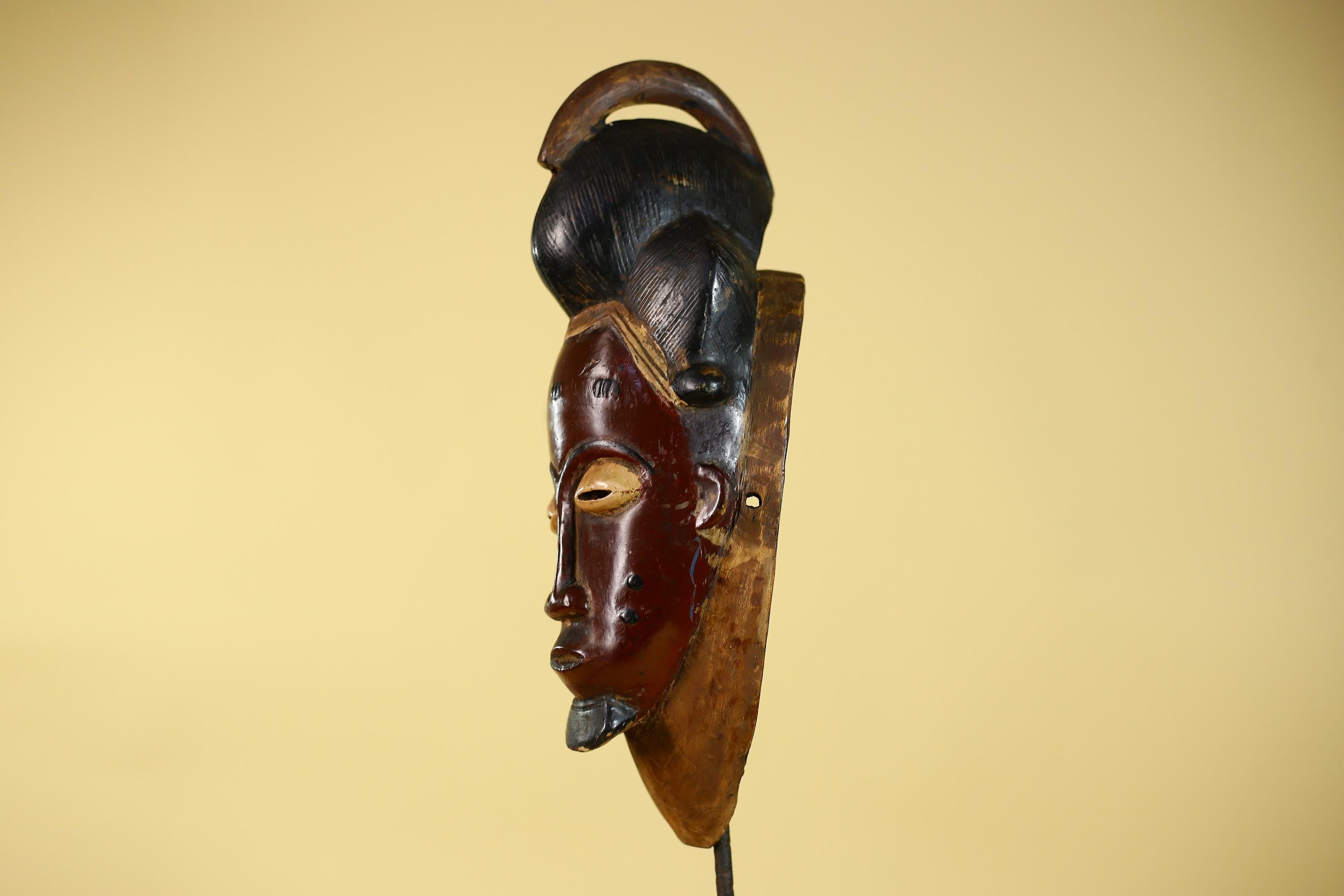 African Mask from the Guro Tribe – Hand Carved Wooden Tribal Art-G6142