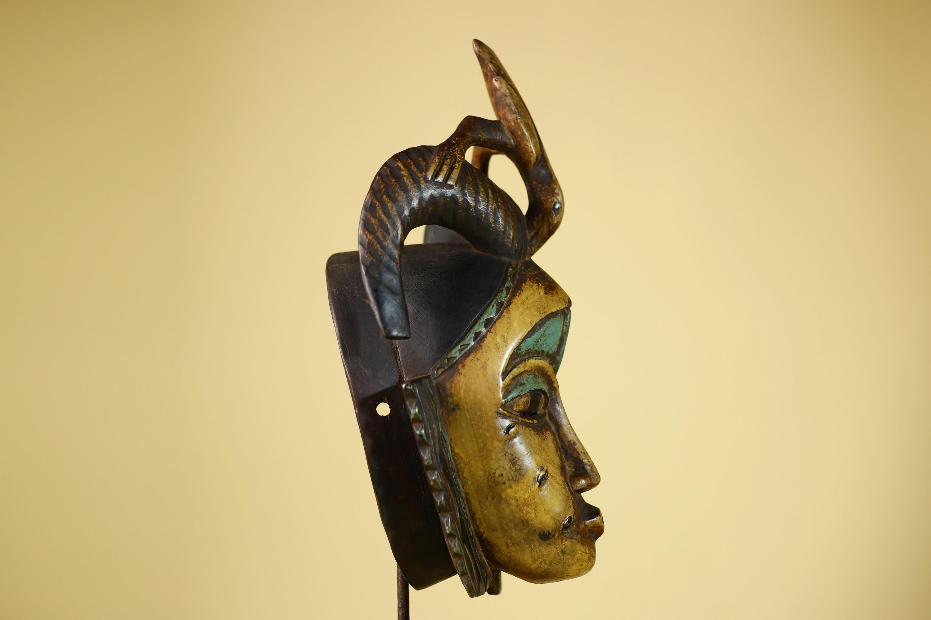 Guro Spirit Mask African Handmade Carved Wood Tribal Art Decor Wall Sculpture-G6068