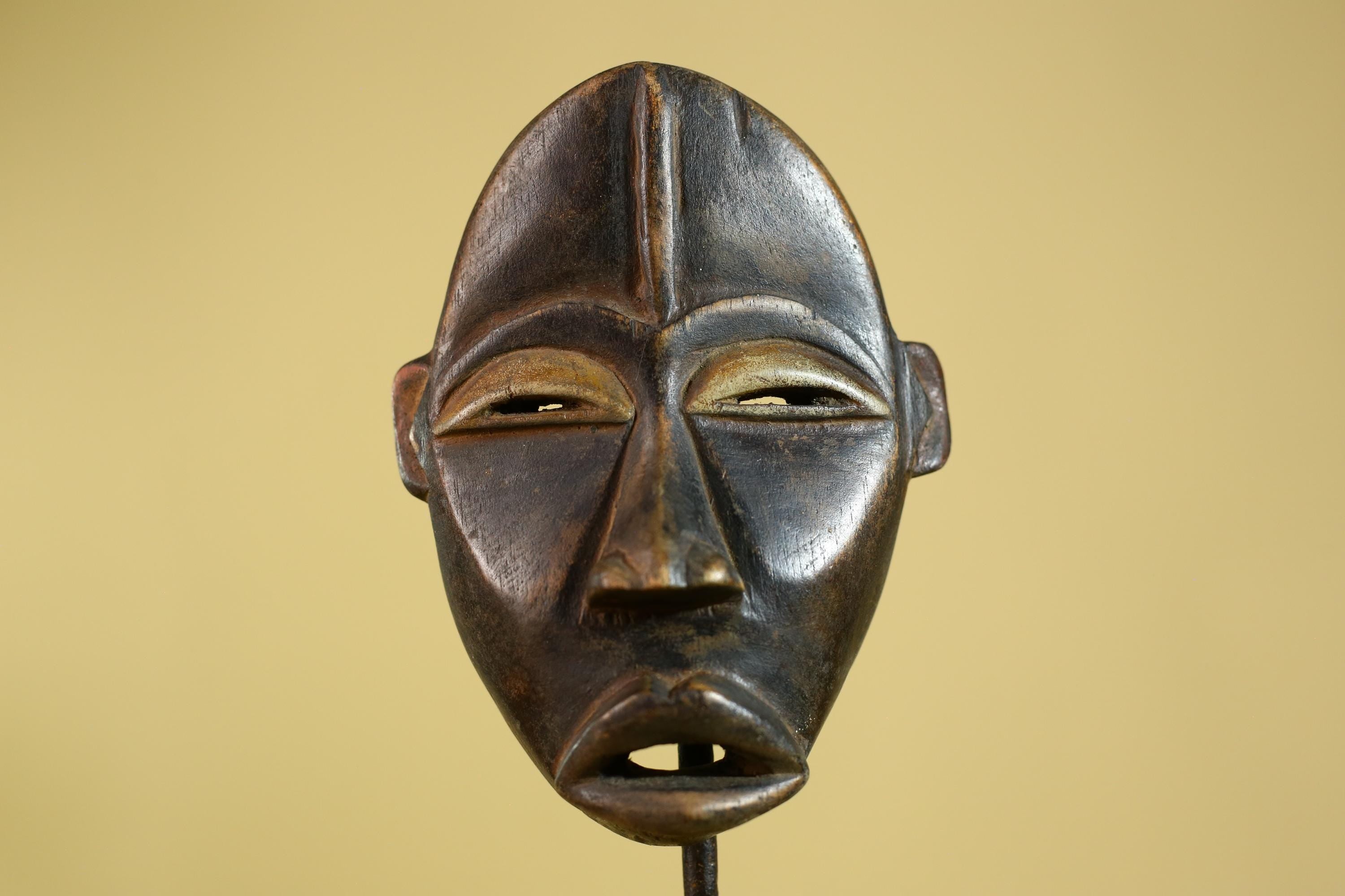 African Dan black face -Mask Hand Carved Wooden Tribal Art from Liberia-G6181