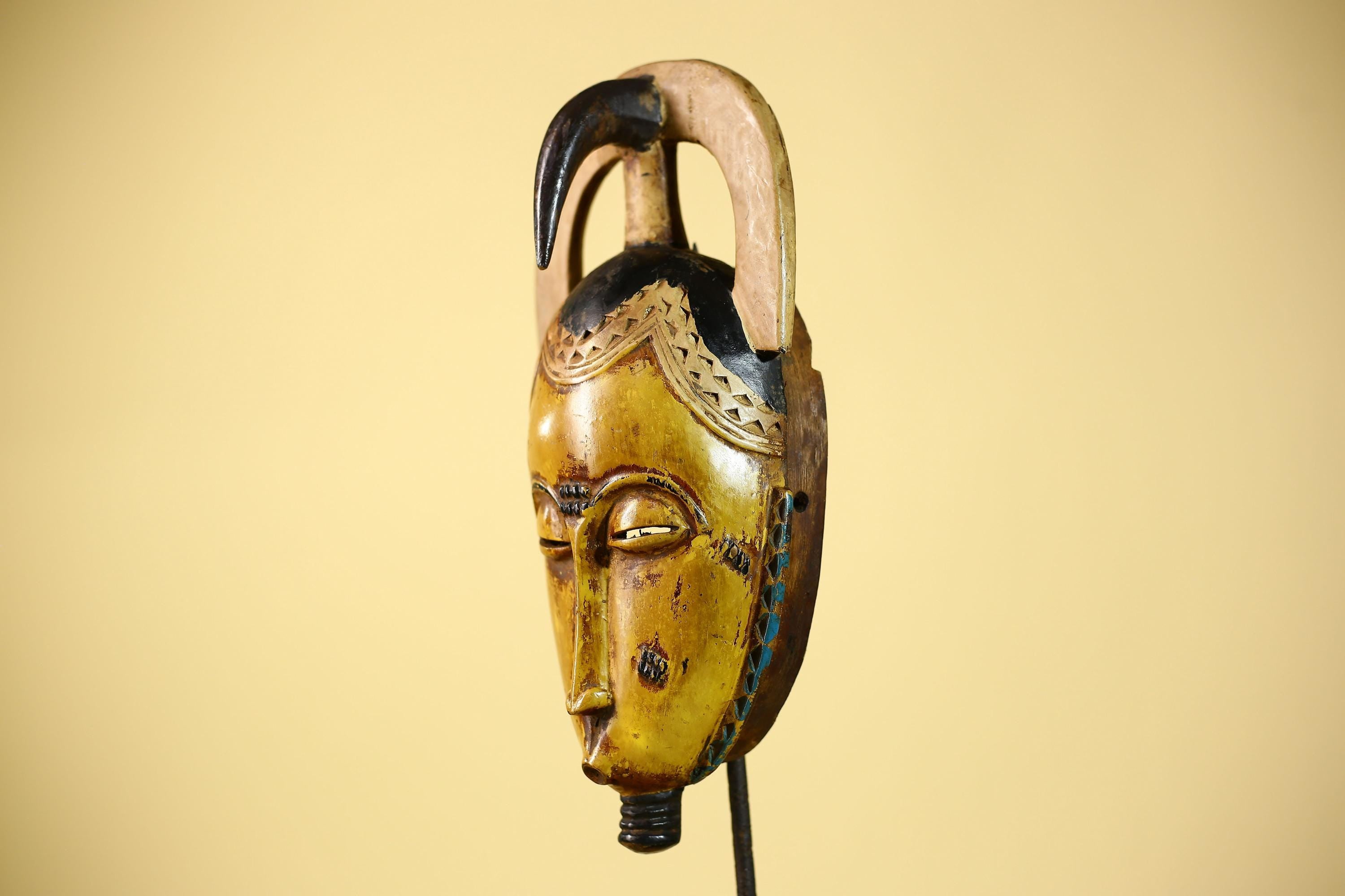 Vintage African Mask Guro Round Crest Tribal Wall Art Wooden Handmade Decor-G6081