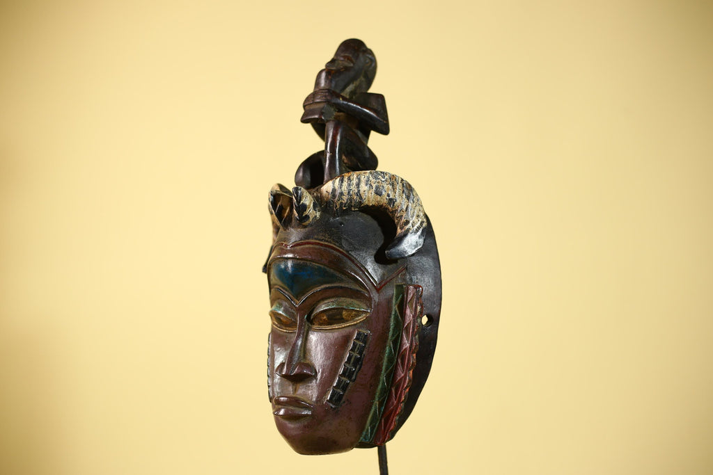 Handmade  African Guro  Tribal Wood African Mask Collectible Wall Art-G6088