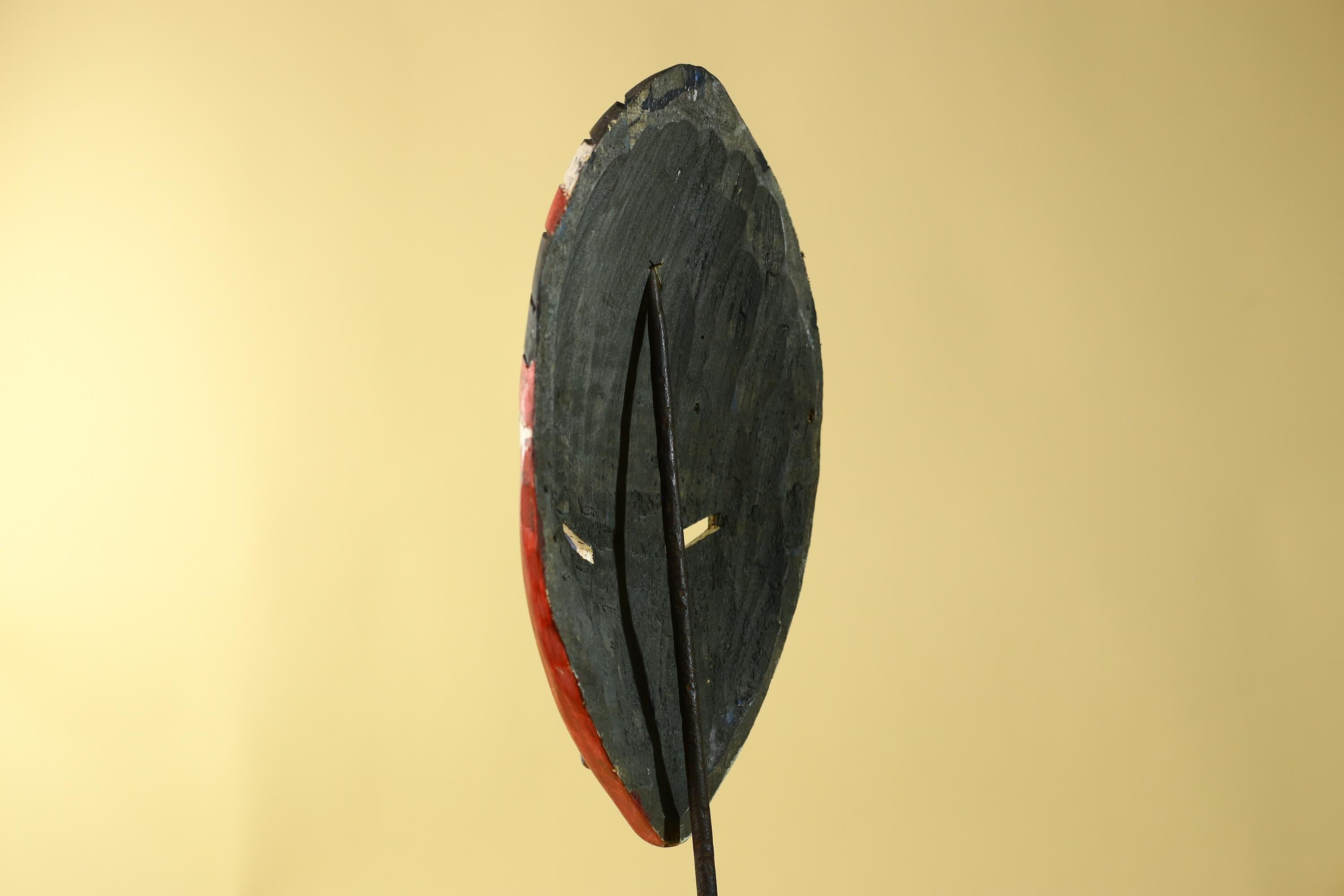 Hand Carved African Face Mask – Painted Wooden Tribal Wall Mask-G6207