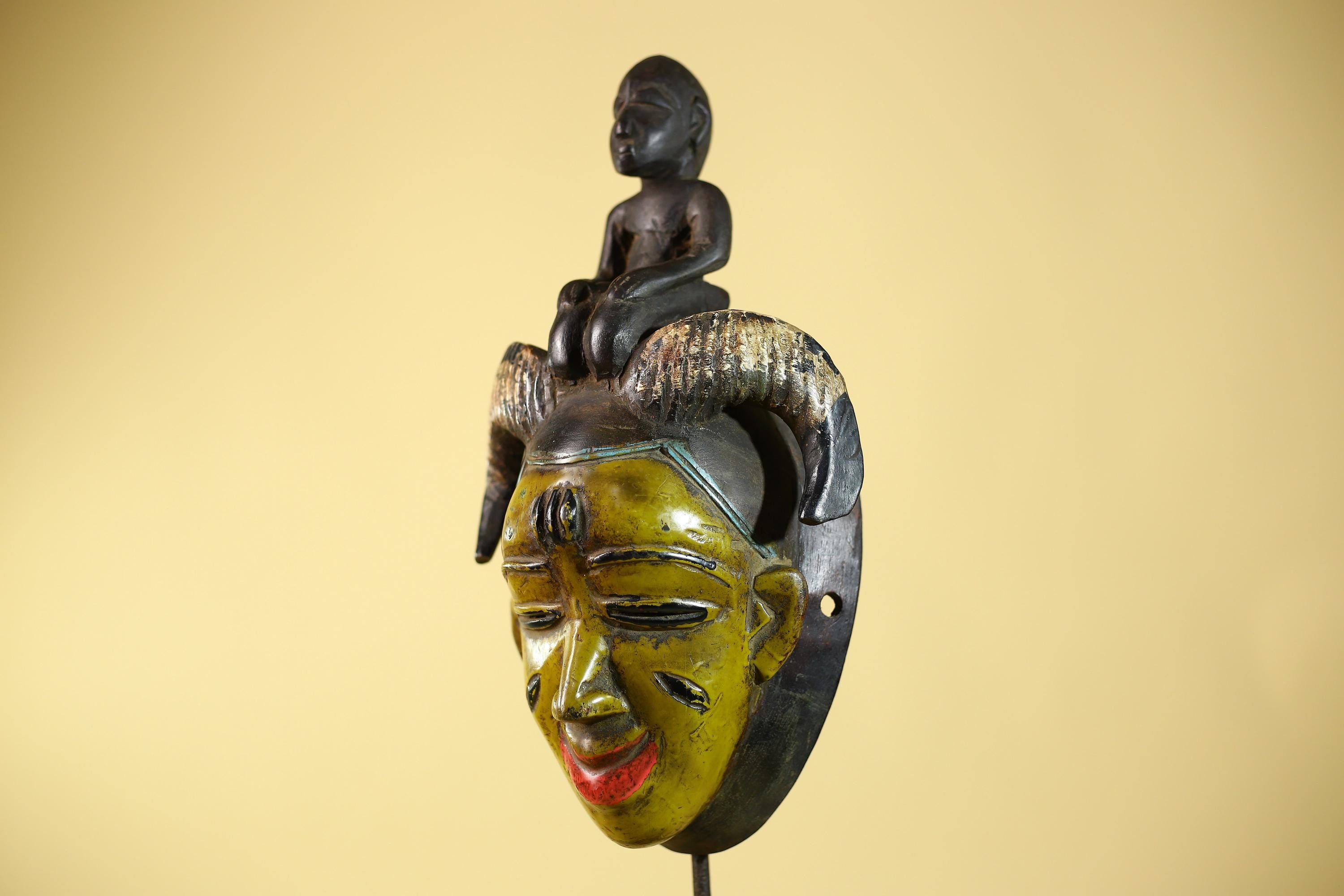 Hand Carved Baule Figure Crest Wooden African Art Tribal Wood Sculpture-G6119