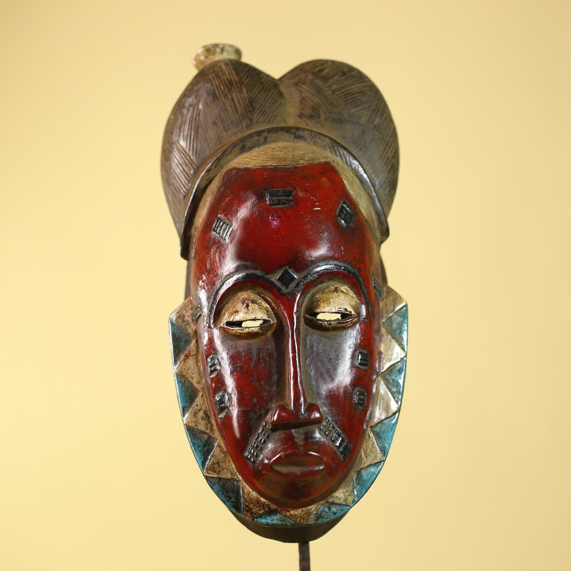 Hand Carved Guro  African Mask Tribal Wall Art: Authentic African Wood Sculpture-G6124
