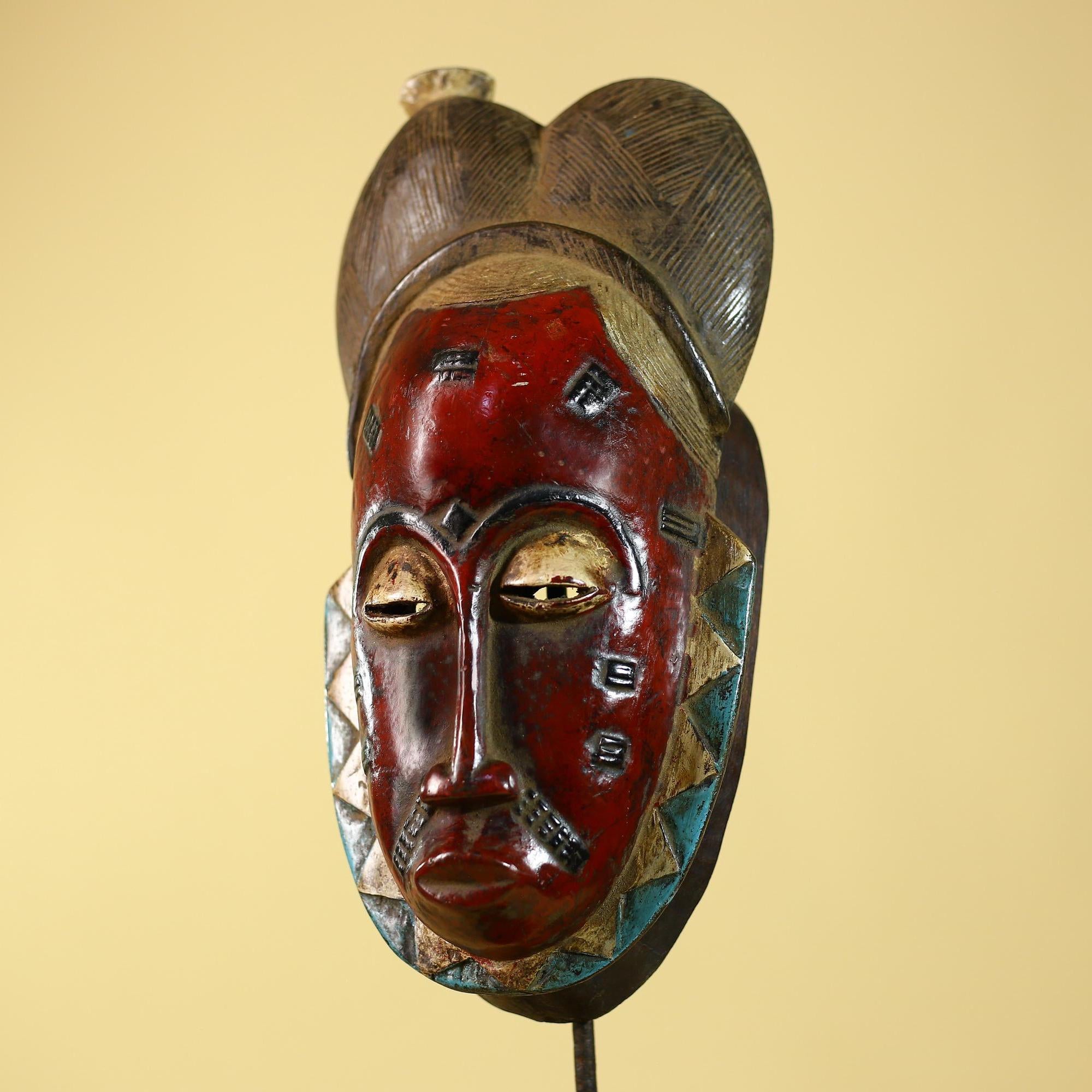Hand Carved Guro  African Mask Tribal Wall Art: Authentic African Wood Sculpture-G6124