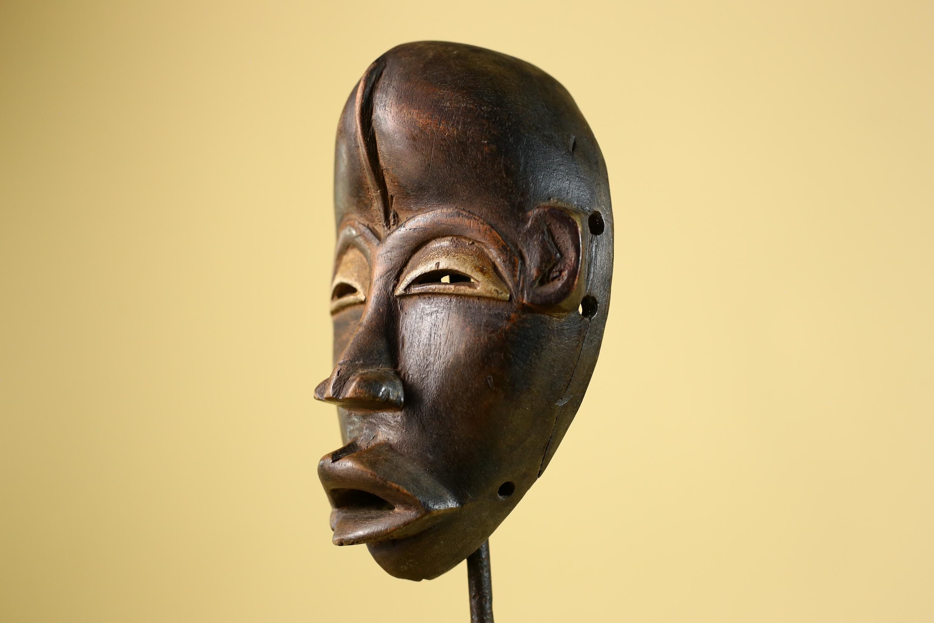 Dan Mask – Hand Carved African Tribal Wood Mask from Liberia-G6222