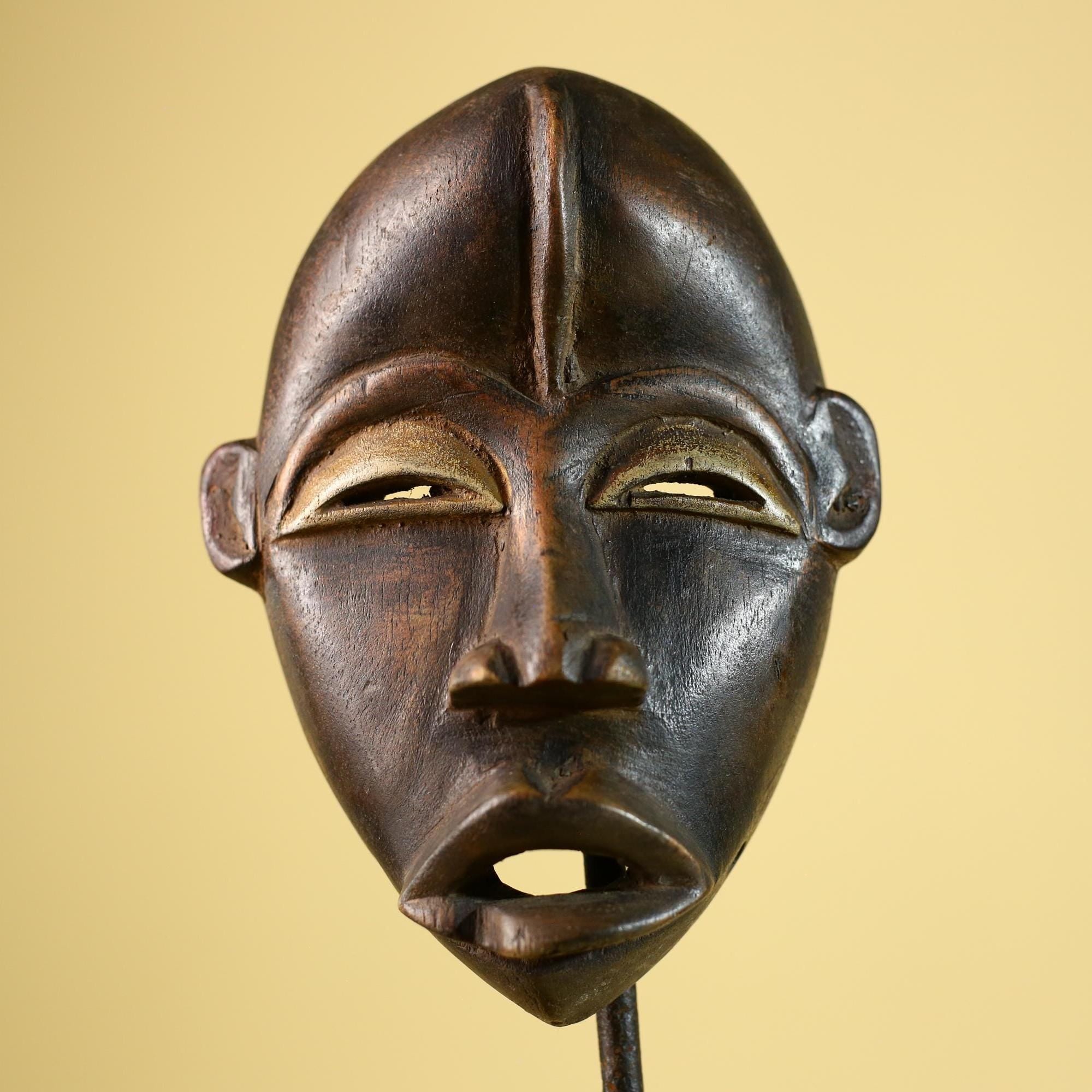 Dan Mask – Hand Carved African Tribal Wood Mask from Liberia-G6222