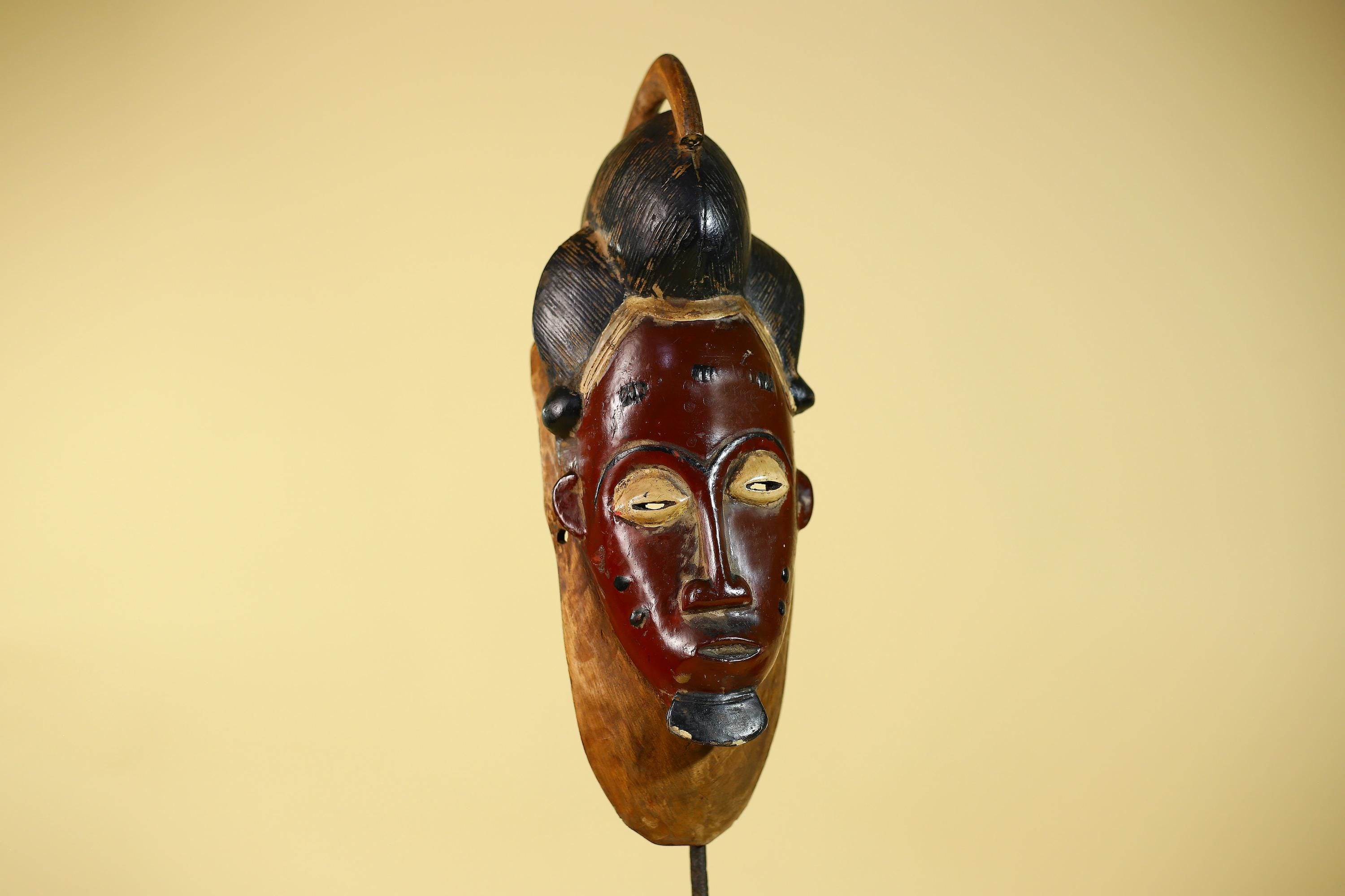 African Mask from the Guro Tribe – Hand Carved Wooden Tribal Art-G6142