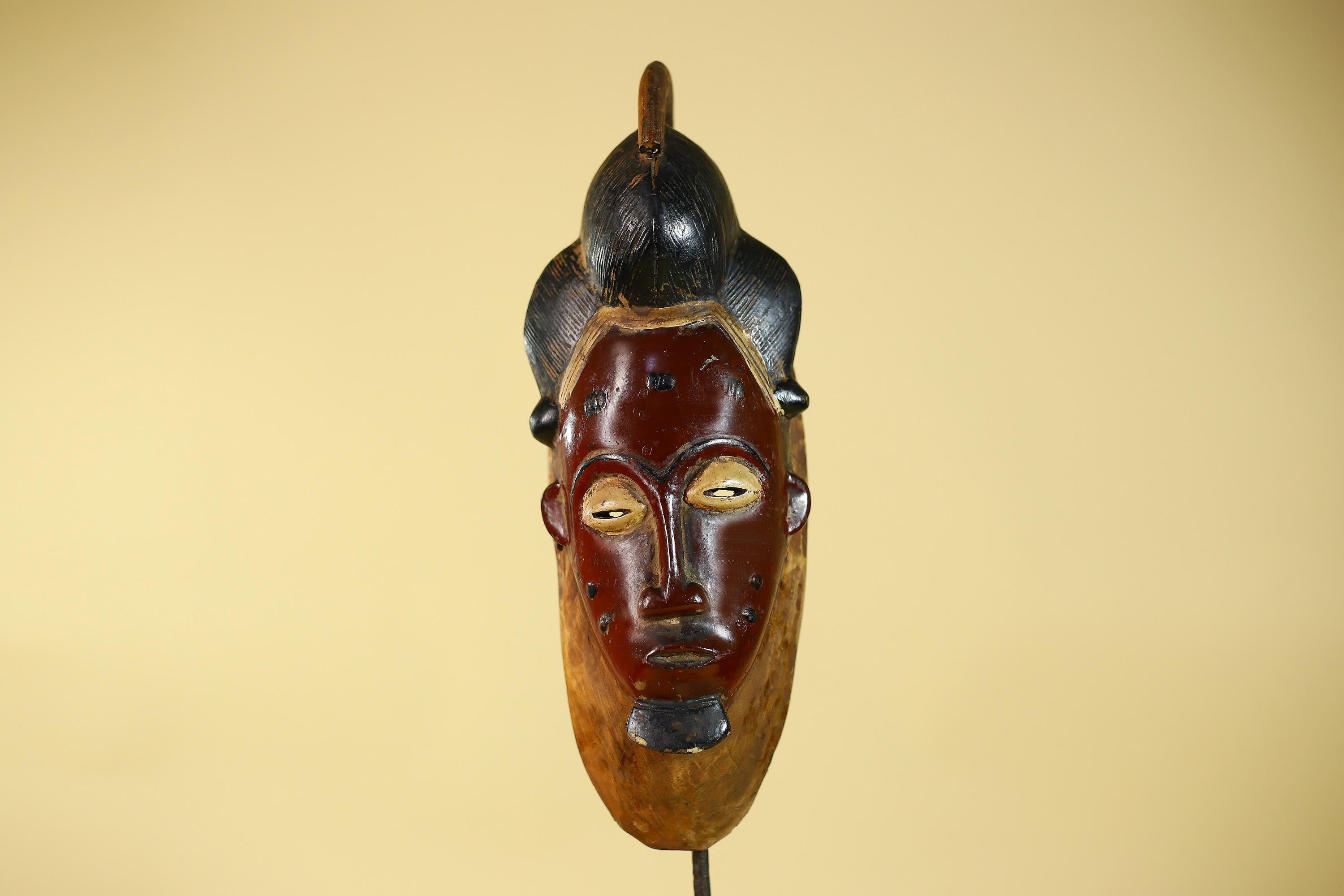 African Mask from the Guro Tribe – Hand Carved Wooden Tribal Art-G6142