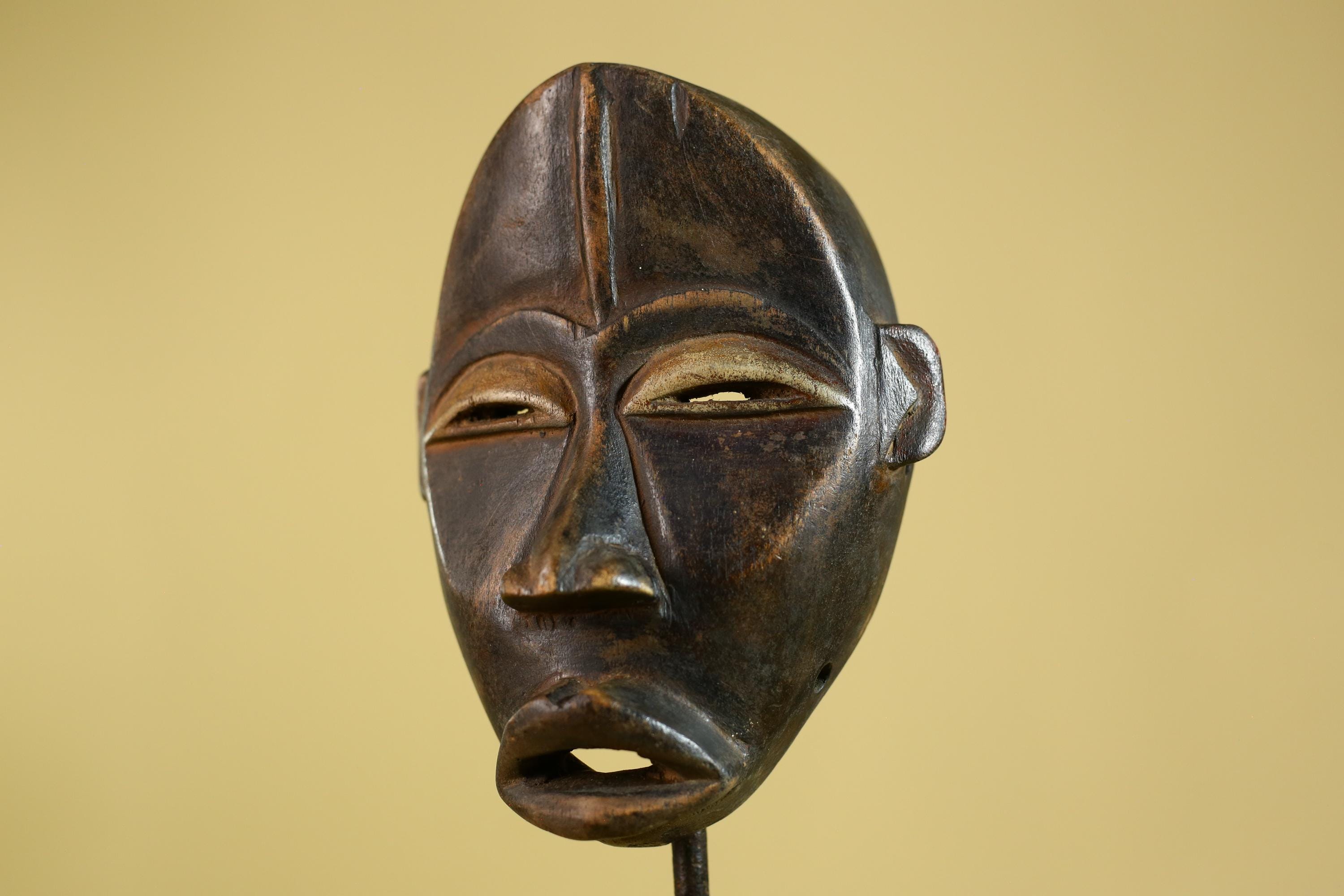 African Dan black face -Mask Hand Carved Wooden Tribal Art from Liberia-G6181