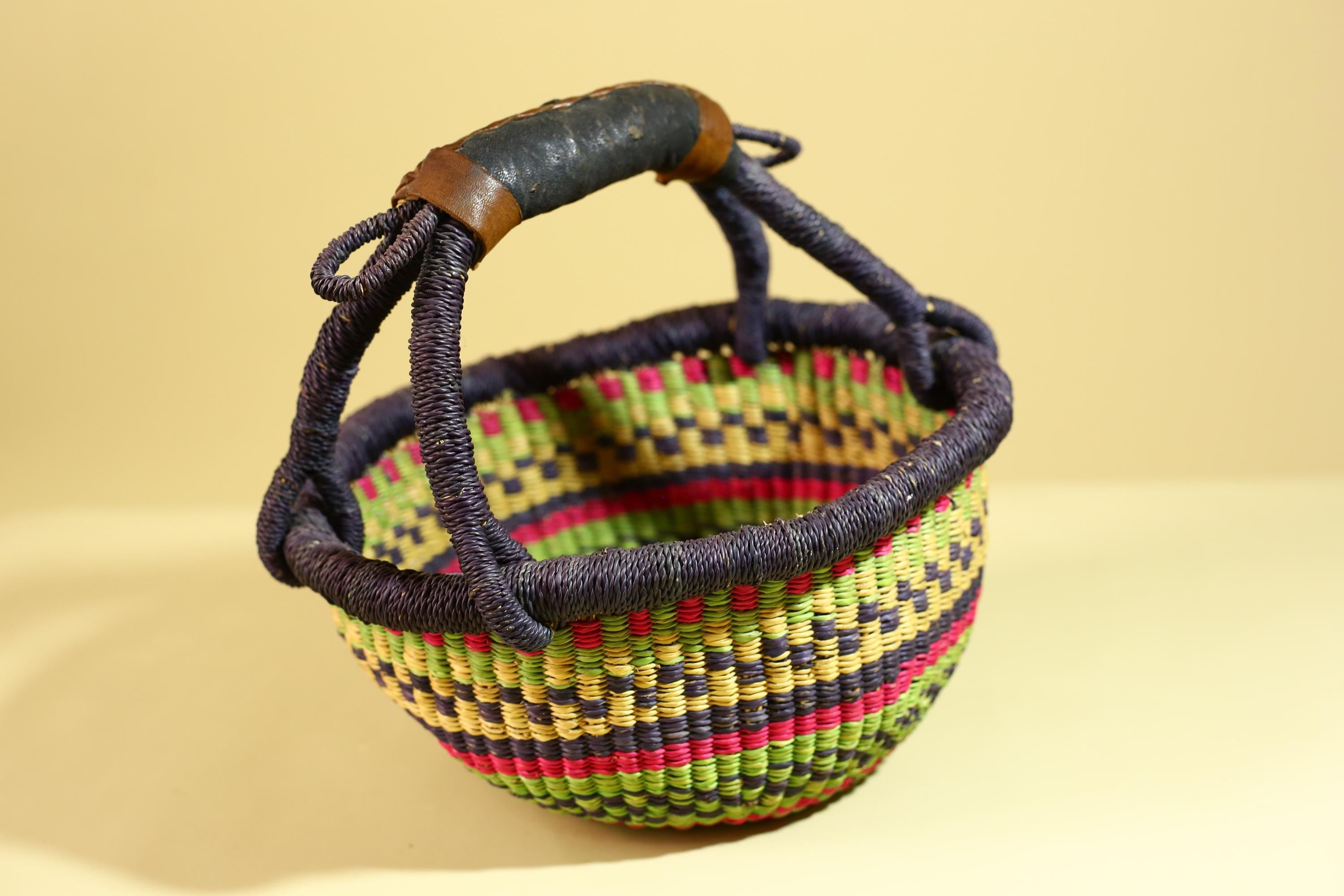 African Handwoven Market Basket Natural Fiber Straw Tote With Leather Handle-G6288