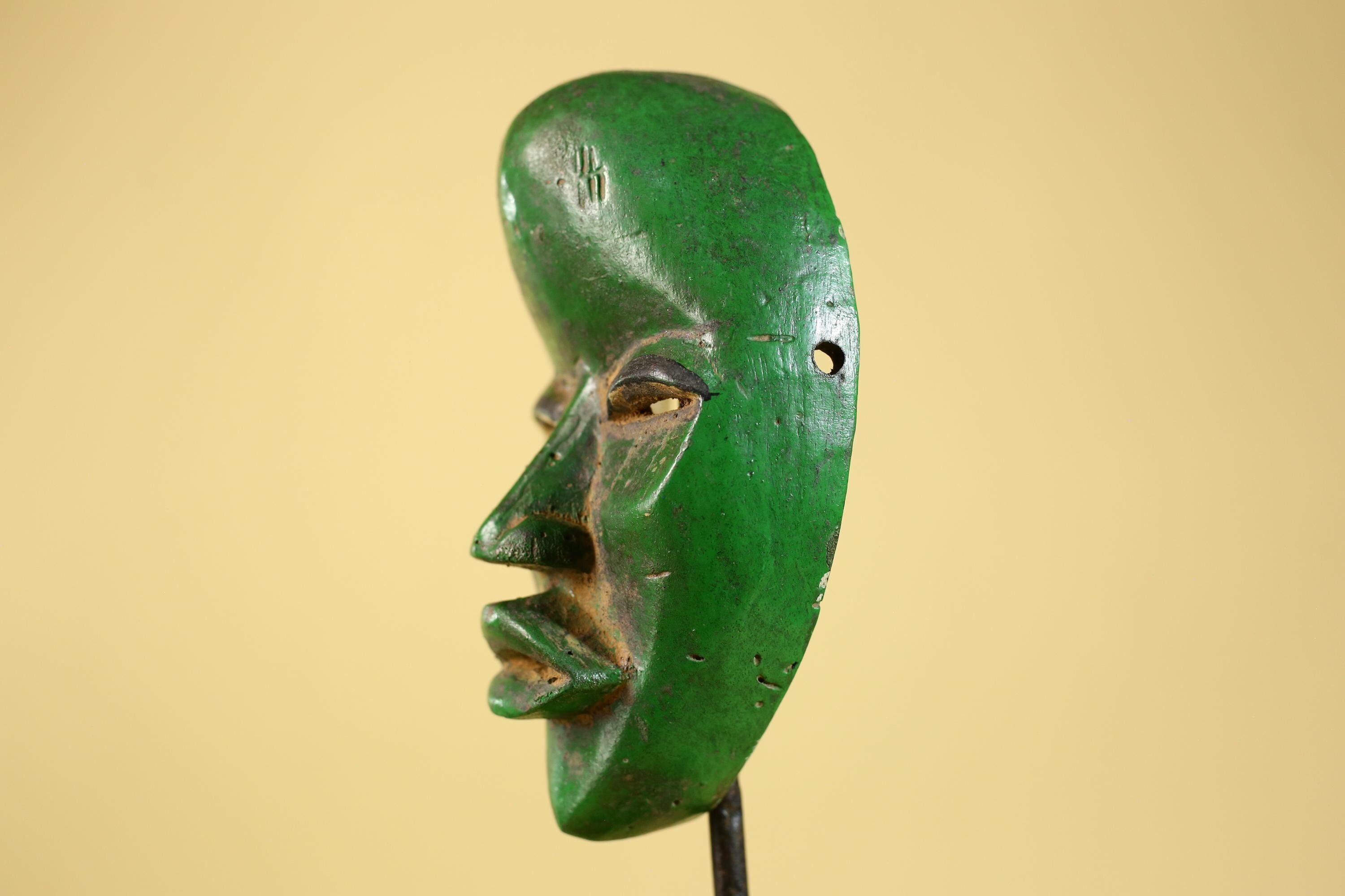 Vintage African Green Dan Mask: Hand Carved Wood Tribal Wall Artr-G6242