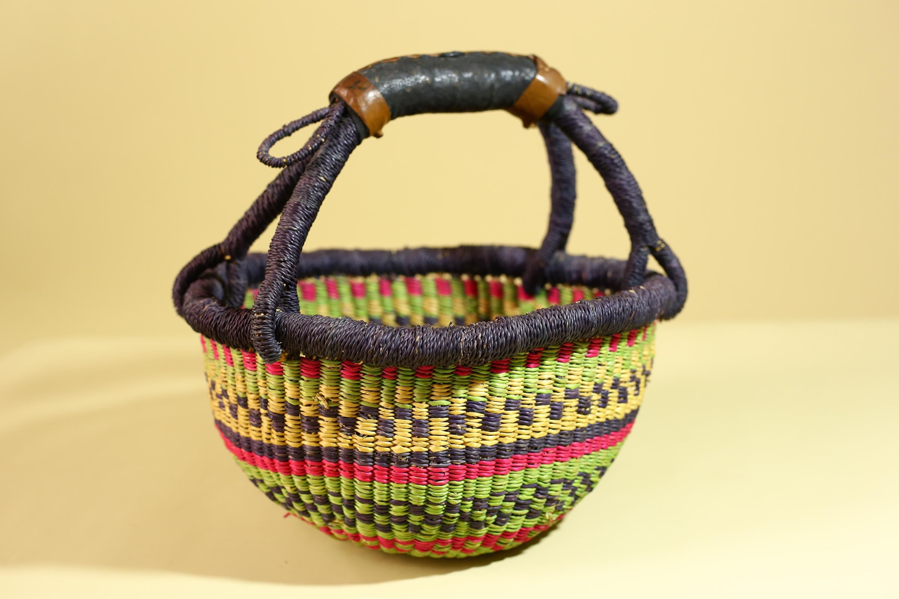 African Handwoven Market Basket Natural Fiber Straw Tote With Leather Handle-G6288