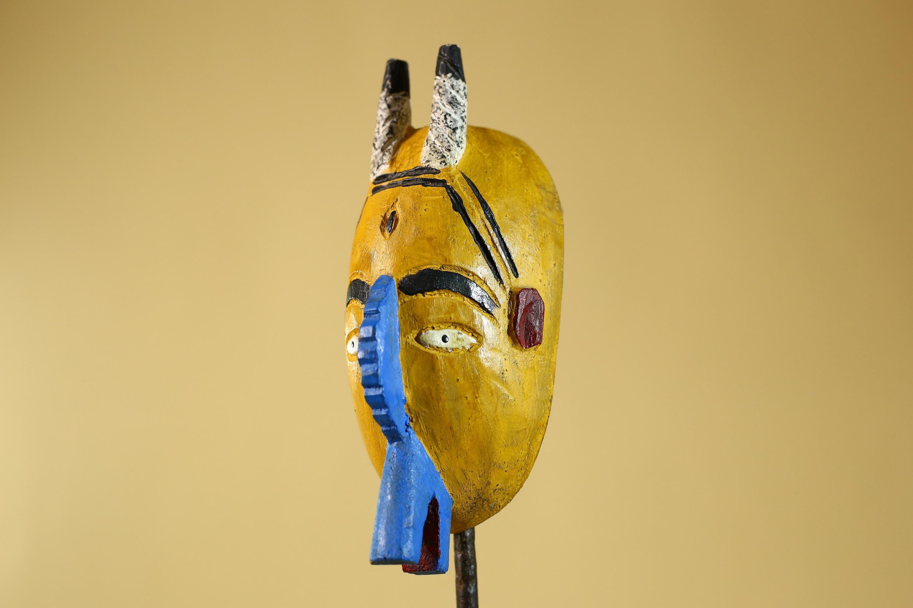 African Horned Mask Wooden Hand Carved Painted Tribal Art Decor Display-G6294