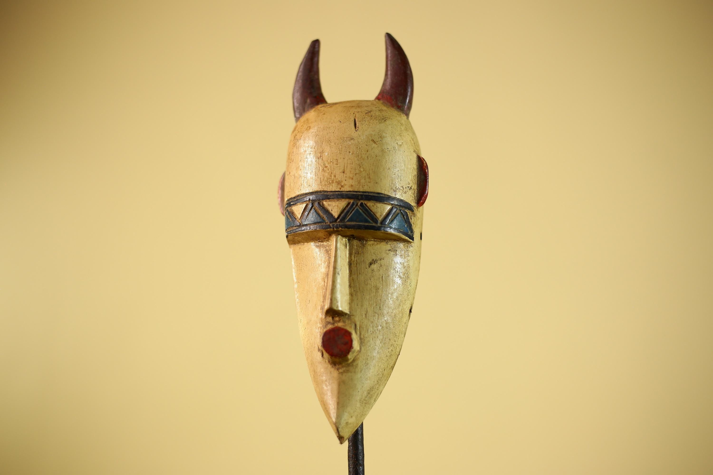 African Horned Tribal Mask Hand Carved Wood Wall Mask Ethnographic Decor-G6324