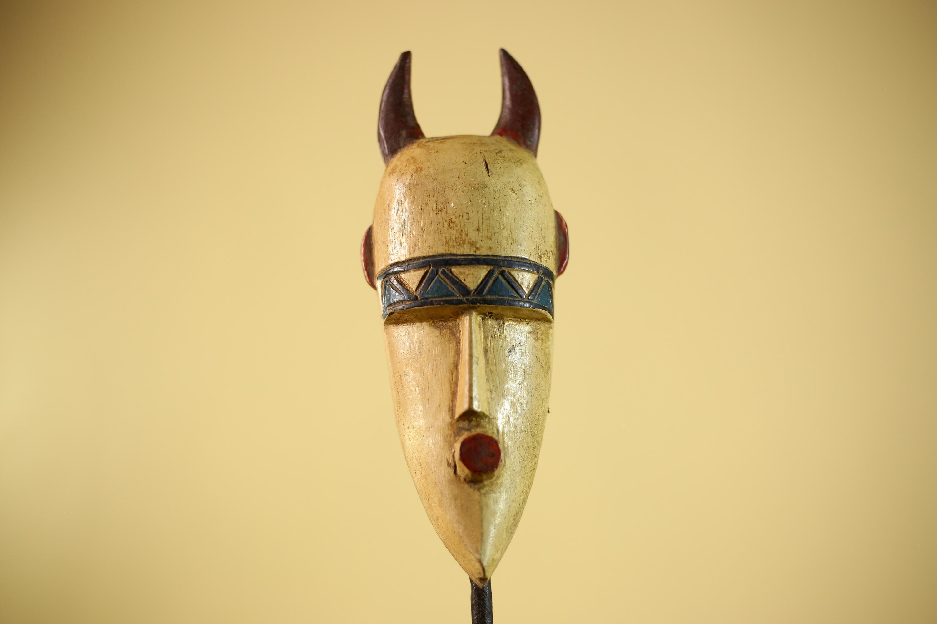 African Horned Tribal Mask Hand Carved Wood Wall Mask Ethnographic Decor-G6324
