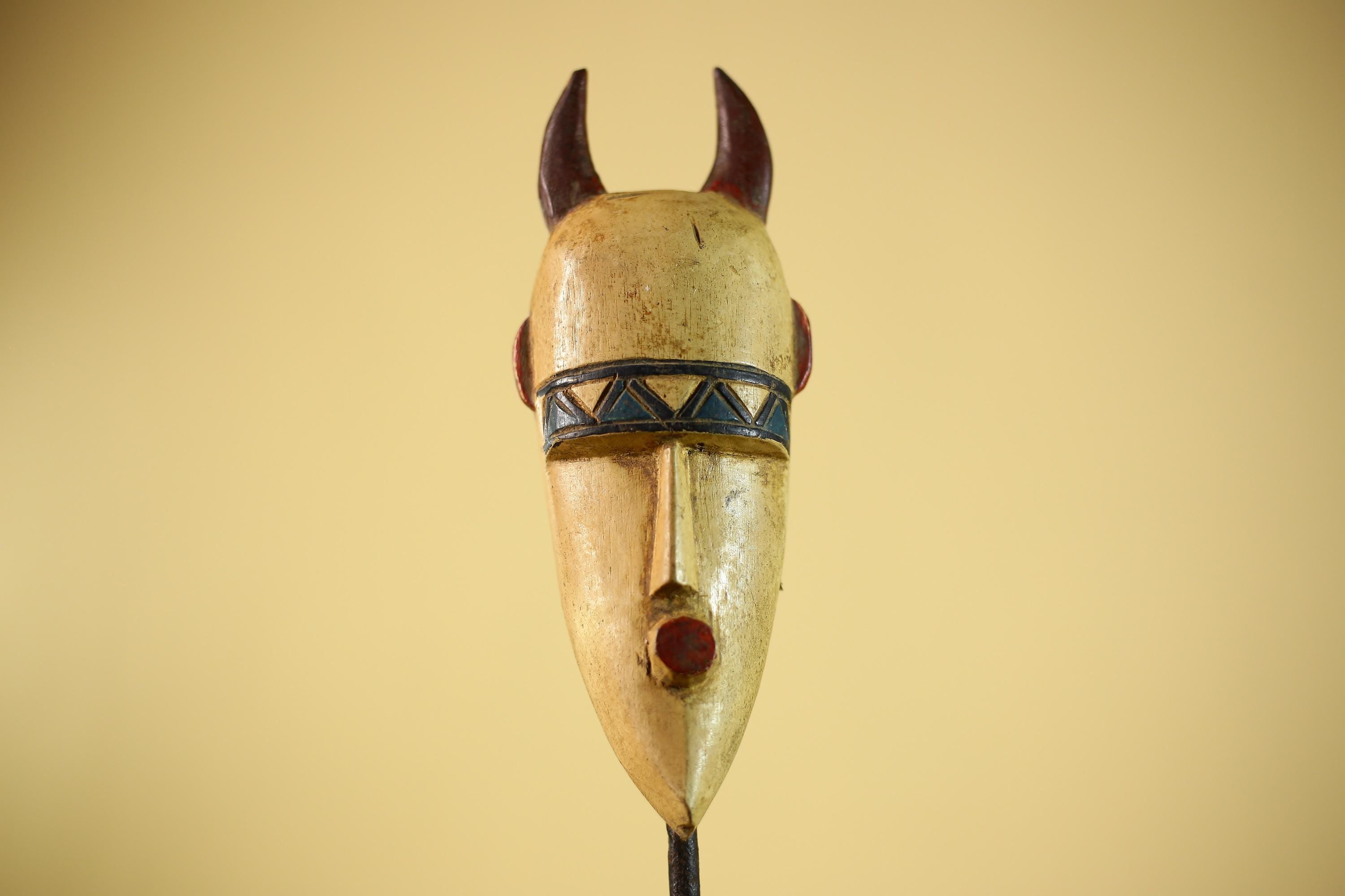 African Horned Tribal Mask Hand Carved Wood Wall Mask Ethnographic Decor-G6324