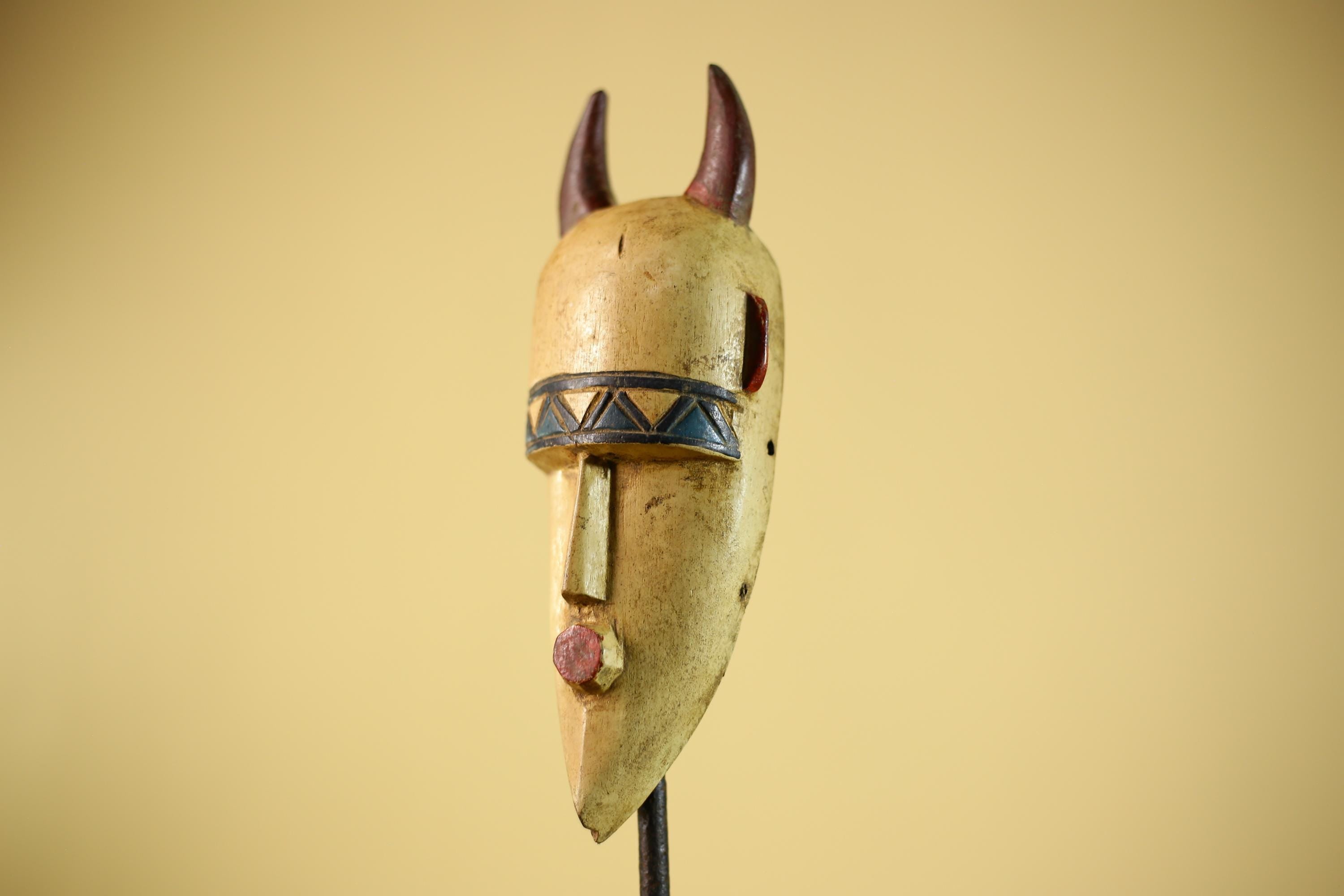 African Horned Tribal Mask Hand Carved Wood Wall Mask Ethnographic Decor-G6324