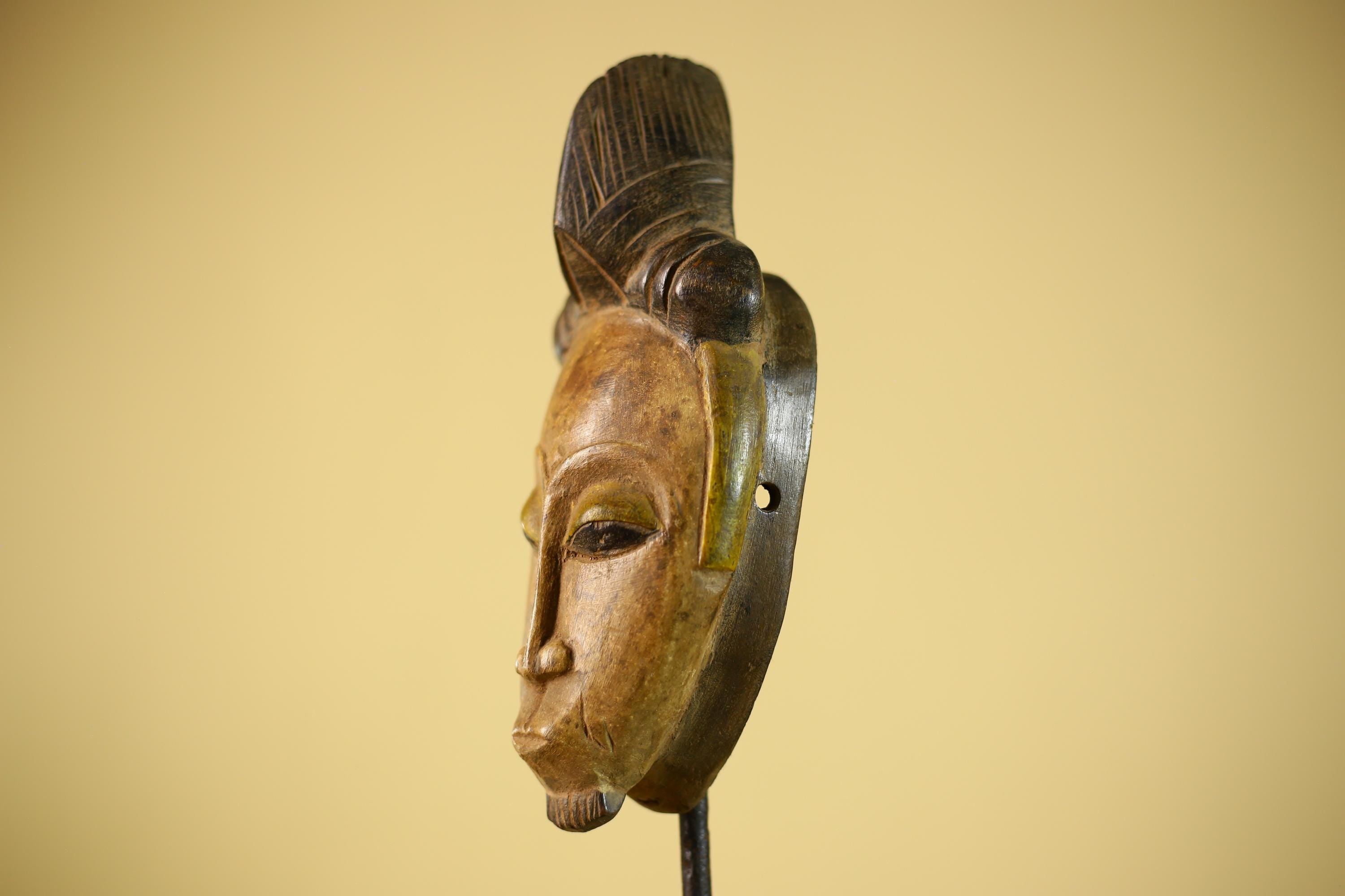 Vintage African Tribal Mask Hand Carved Wood Wall Hanging Sculpture-G6325