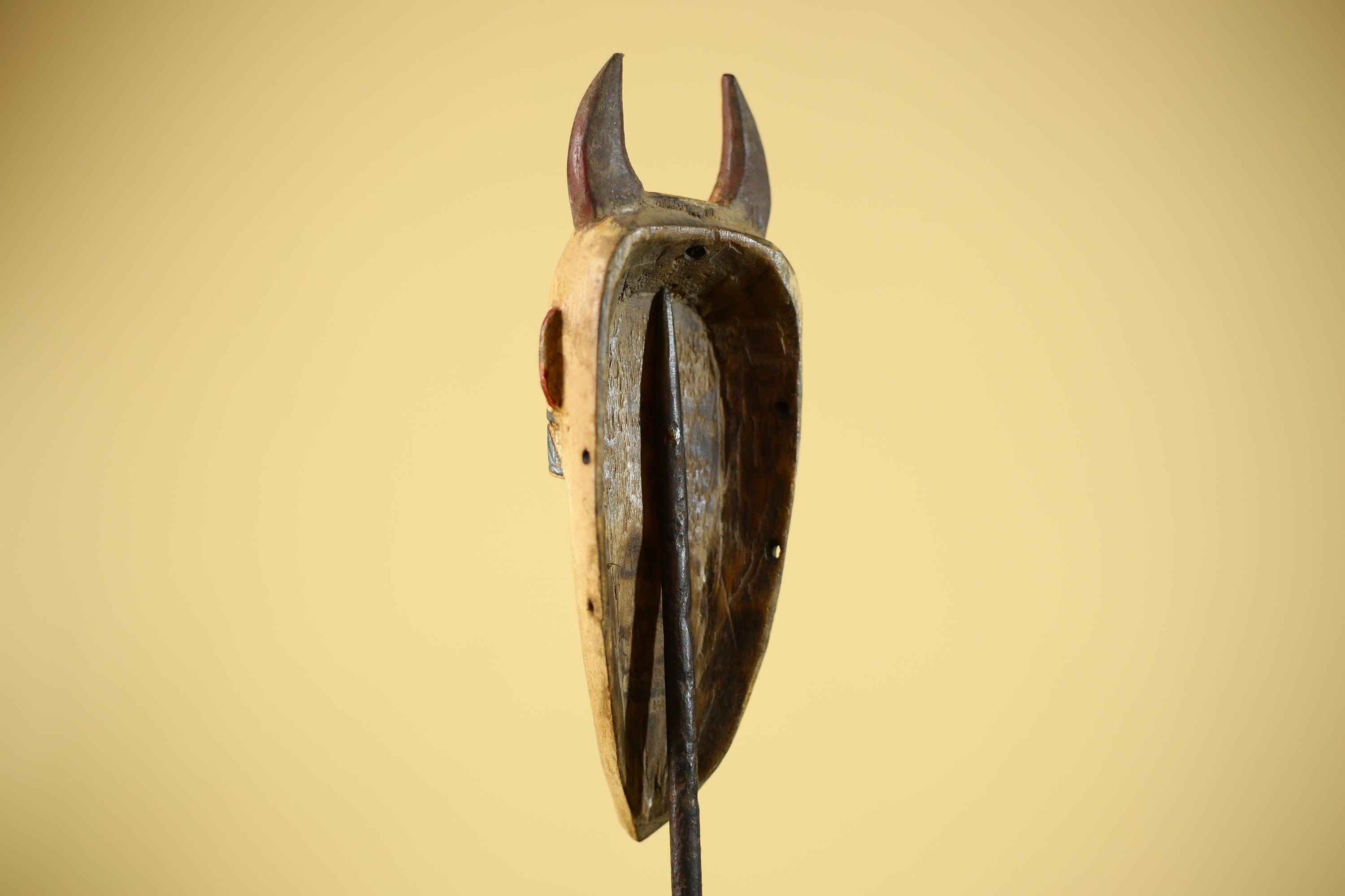 African Horned Tribal Mask Hand Carved Wood Wall Mask Ethnographic Decor-G6324