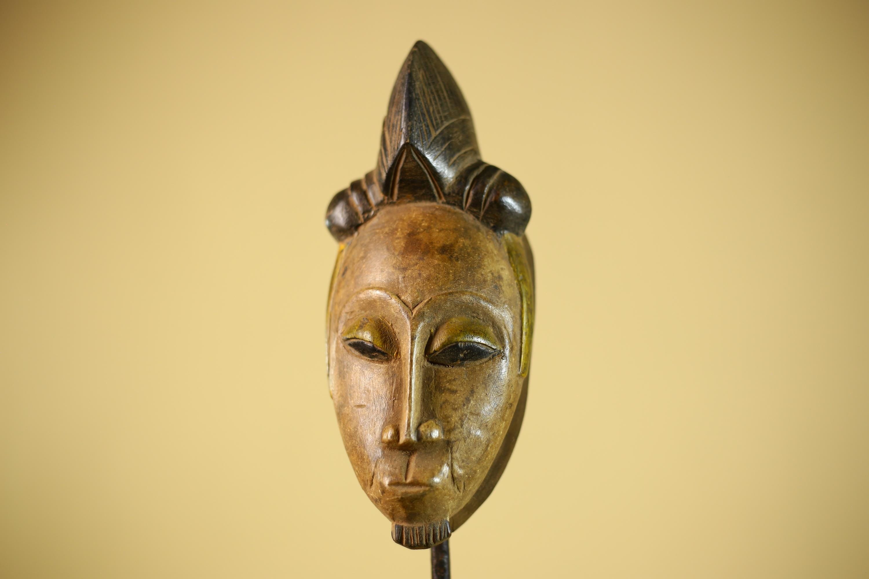 Vintage African Tribal Mask Hand Carved Wood Wall Hanging Sculpture-G6325