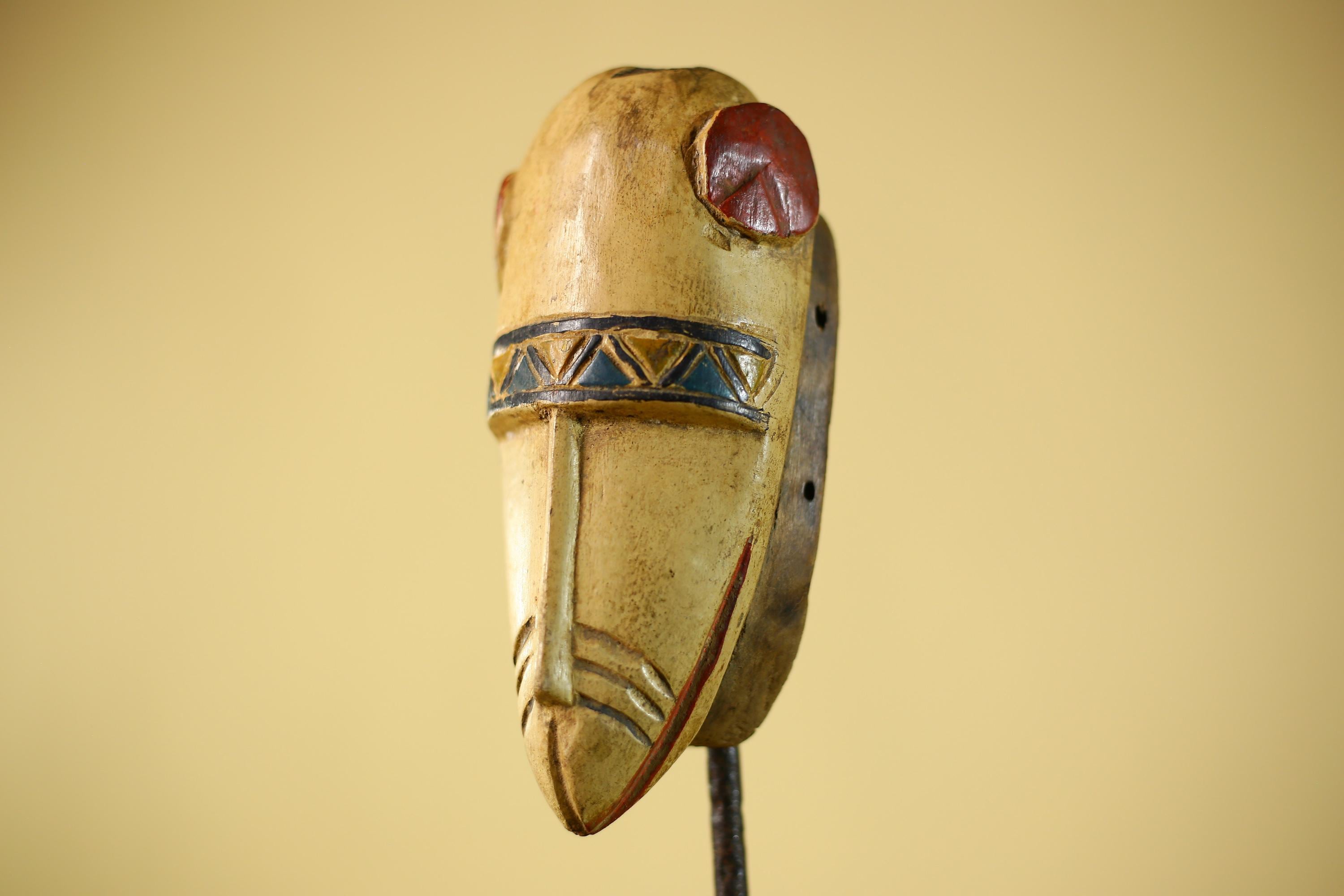 African Long Nose Tribal Mask Hand Carved Wood Ethnic Wall Decor-G6332