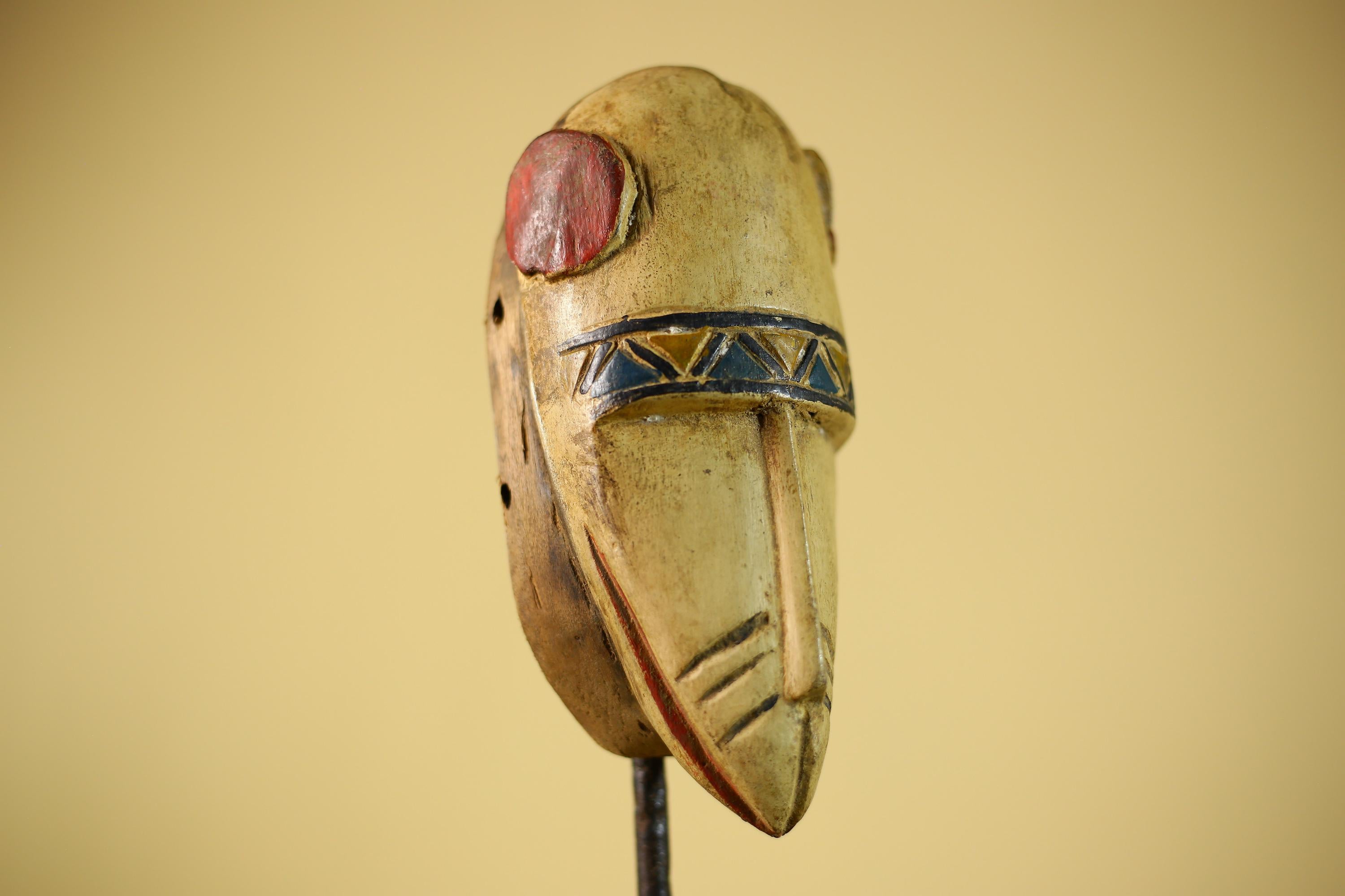 African Long Nose Tribal Mask Hand Carved Wood Ethnic Wall Decor-G6332
