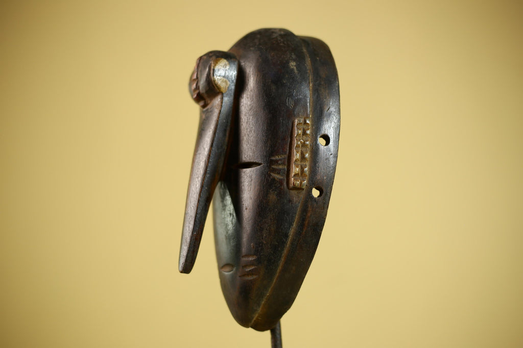 African Long Nose Mask Hand Carved Wood Tribal Wall Decor Sculpture-G6341